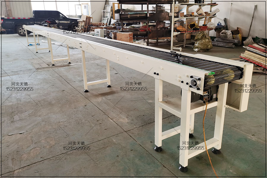 網(wǎng)帶輸送機