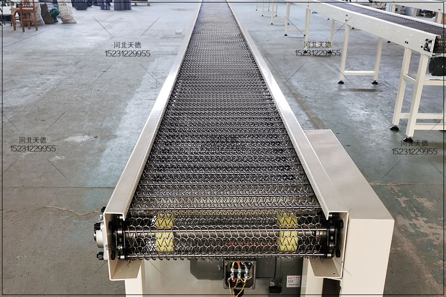 網(wǎng)帶輸送機