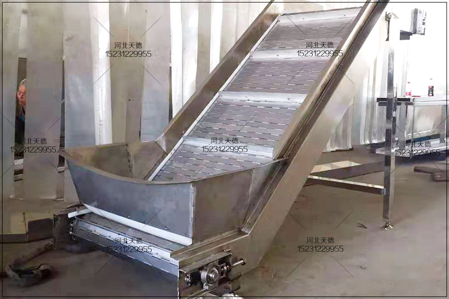 鏈板提升機(jī)