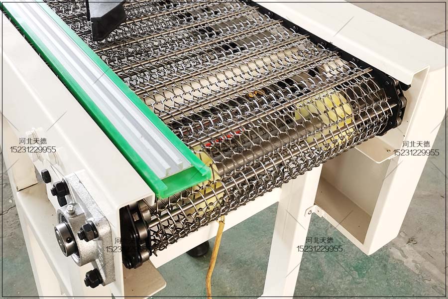 網(wǎng)帶輸送機(jī)