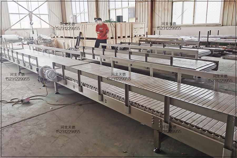 重型板鏈線(xiàn)輸送機(jī)